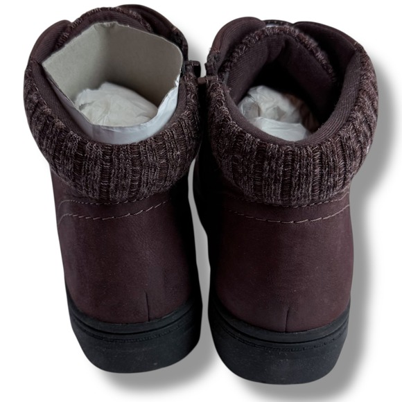 New Clarks Carleigh Jade Burgundy Nubuck Leather Knit Hiking Ankle Boots US 6M - Picture 9 of 16